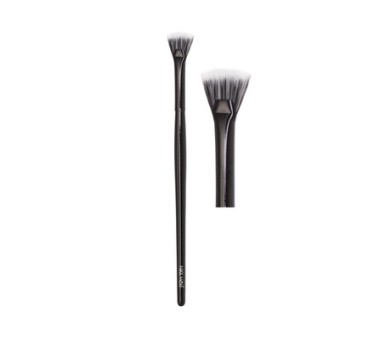 Кисть для окрашивания ресниц № 21 Black Diamond Nikk Mole